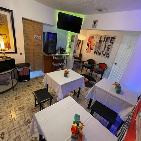 Habitacion Centrica Calle 8 Miami Ngoại thất bức ảnh